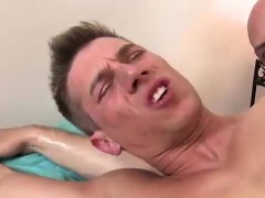 Cumshot as muscled gay dudes fuck at spa