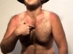 Cowboy Gives Sunburnt Body Gay JOI