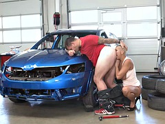 RIM4K. Buzzed bitch is going to lick mechanic anus right on a broken car